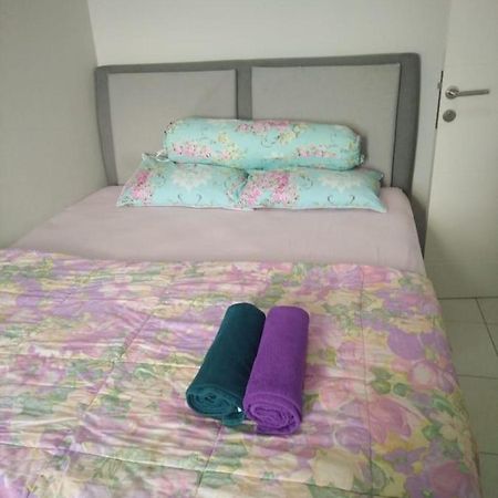 Springlake Apartemen 2Br-Sumarecon-Bekasi, By Bu Johan Eksteriør bilde