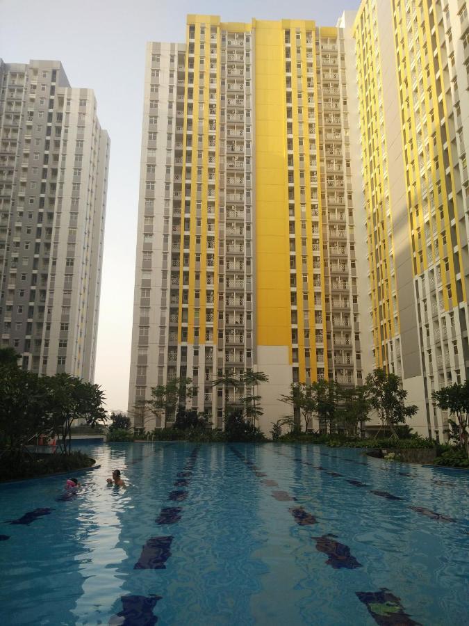 Springlake Apartemen 2Br-Sumarecon-Bekasi, By Bu Johan Eksteriør bilde