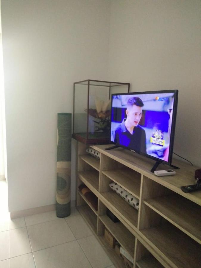 Springlake Apartemen 2Br-Sumarecon-Bekasi, By Bu Johan Eksteriør bilde